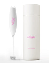 Fouet électrique Milia Matcha et sa boîte sur fond blanc