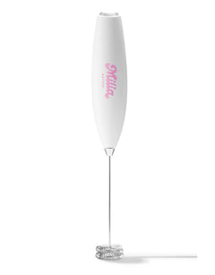 Fouet électrique Milia Matcha sur fond blanc