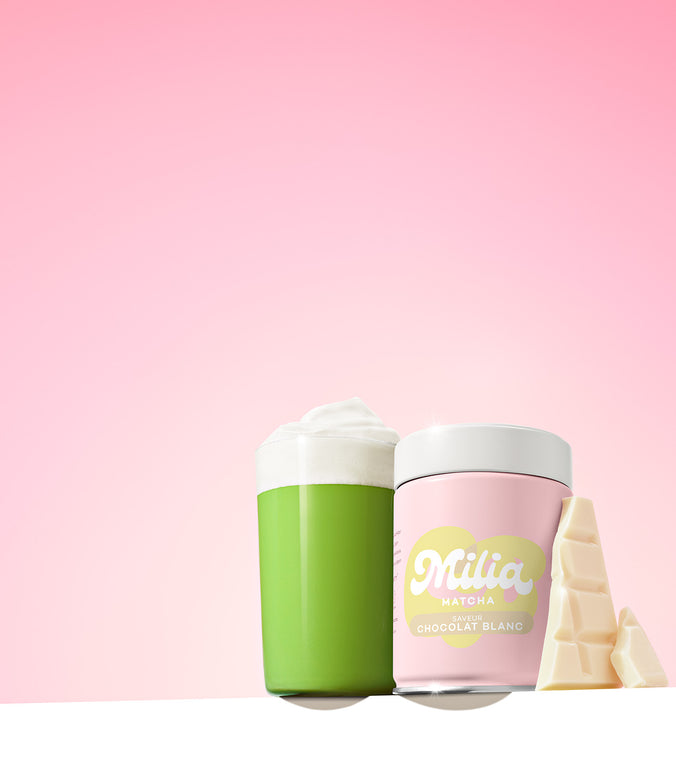 Banner auf der Startseite mit einer Tasse Matcha Latte mit weißer Schokolade 